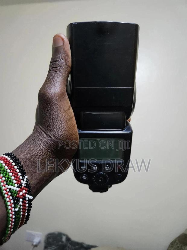 Speedlight Godox Tt600 - main view