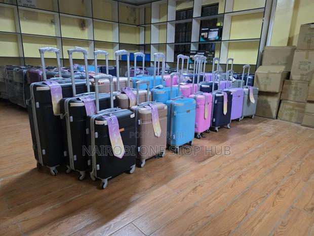 Heavy Duty Unbreakable Suitcases Set - main view