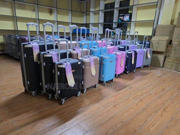 Heavy Duty Unbreakable Suitcases Set - thumbnail 4