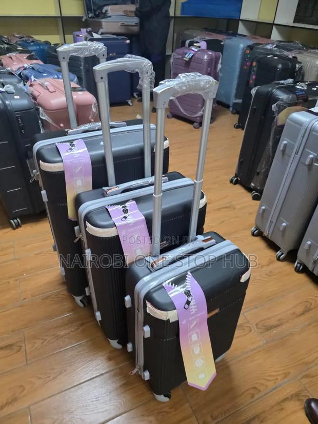 Heavy Duty Unbreakable Suitcases Set - thumbnail 7