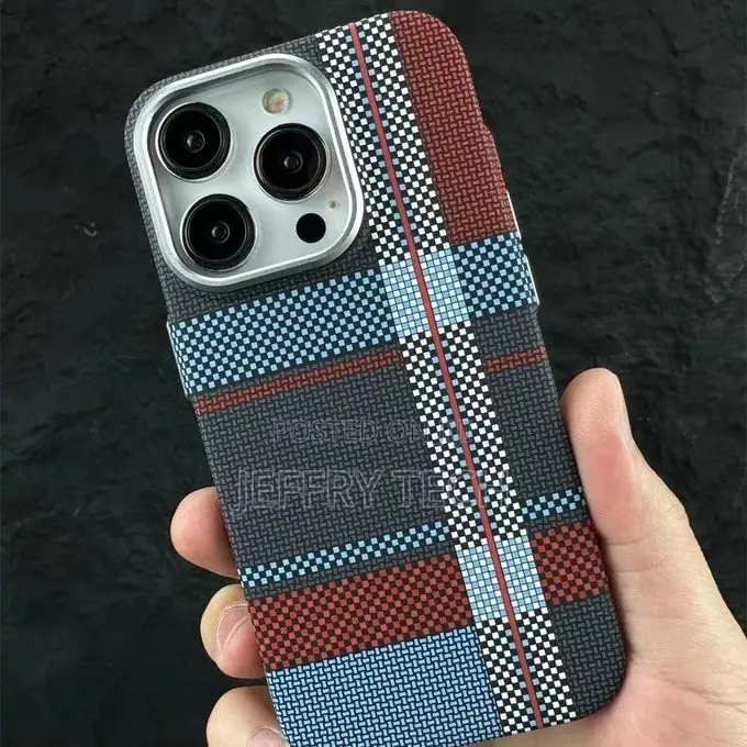 iPhone 15 Pro Luxo/Free Air Carbon Classic Checkerboard Texture Slim P
