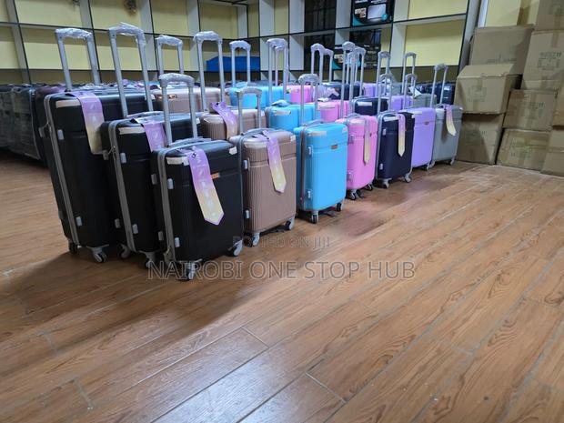 3 in 1 Quality Suitcase Set - thumbnail 5