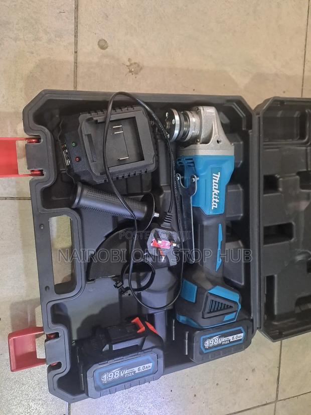 Makita Cordless Angle Grinder Set - thumbnail 2