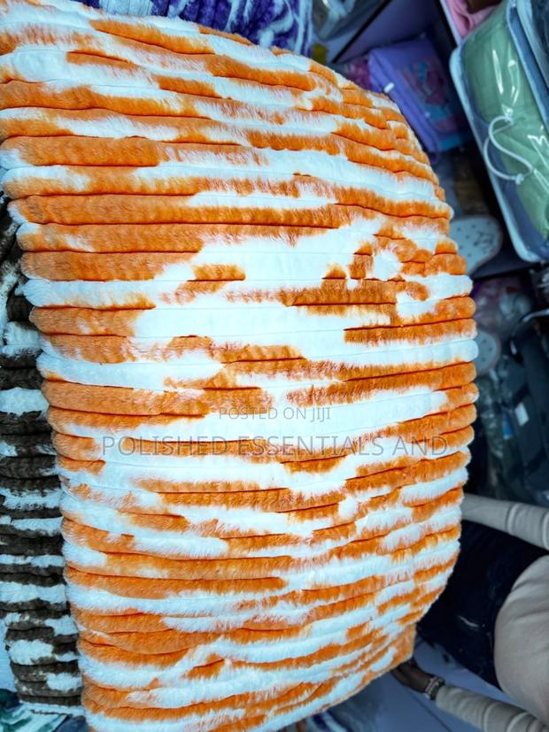 Luxury Faux Single Woolen Duvets - thumbnail 2