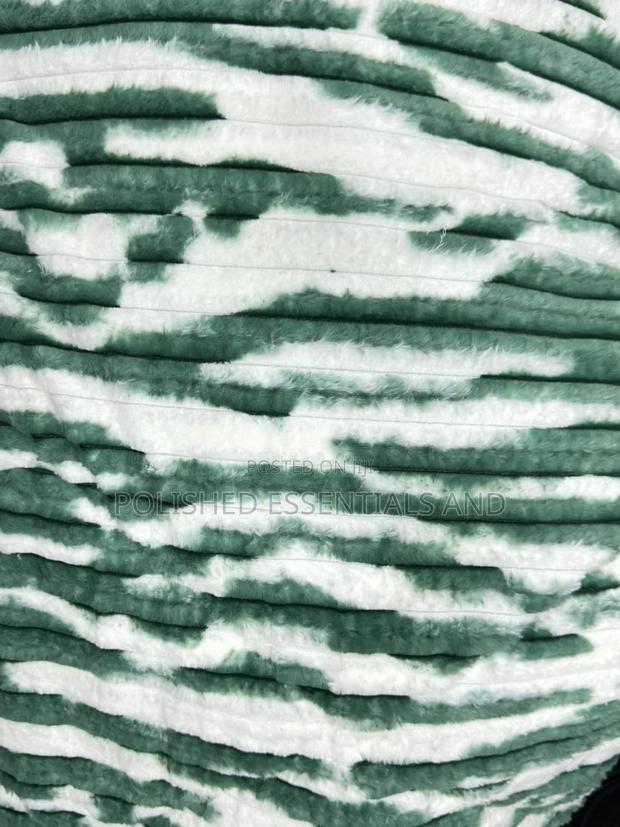 Luxury Faux Single Woolen Duvets - thumbnail 5