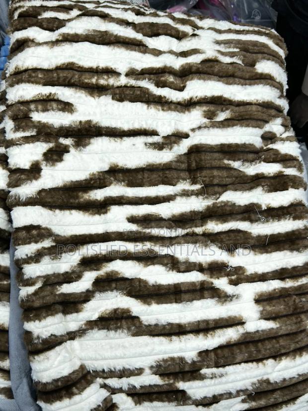 Luxury Faux Single Woolen Duvets - thumbnail 6