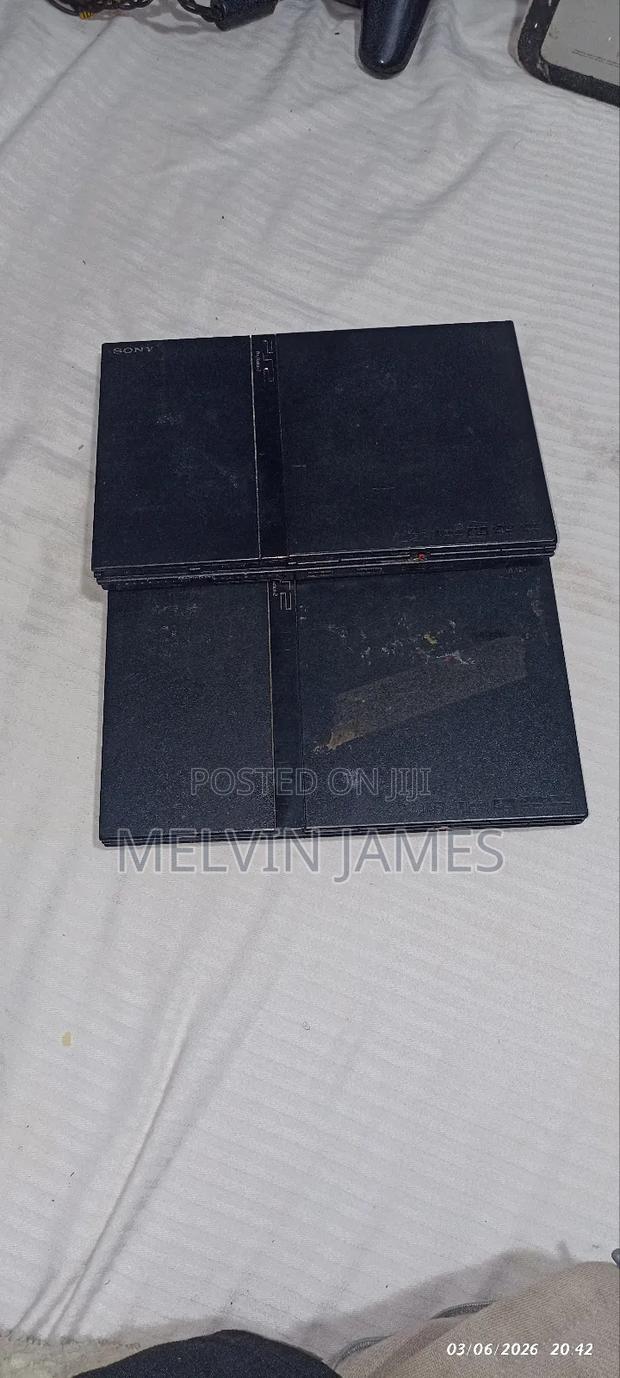 Playstation 2 - thumbnail 3