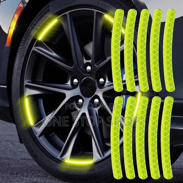 20pcs Luminous Car Tyre Reflective Stickers for Safety Warning
