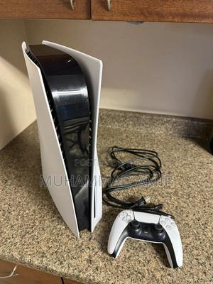 Play Station 5 Standard - main view