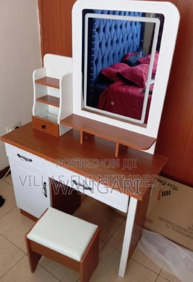 Dressing Table With Light