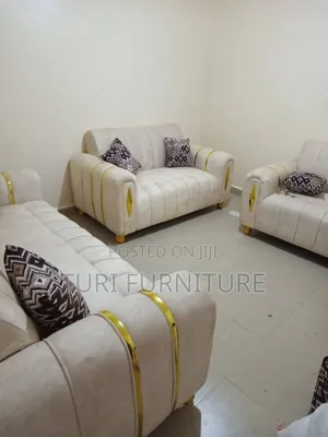 Back Permanent Ring Sofa
