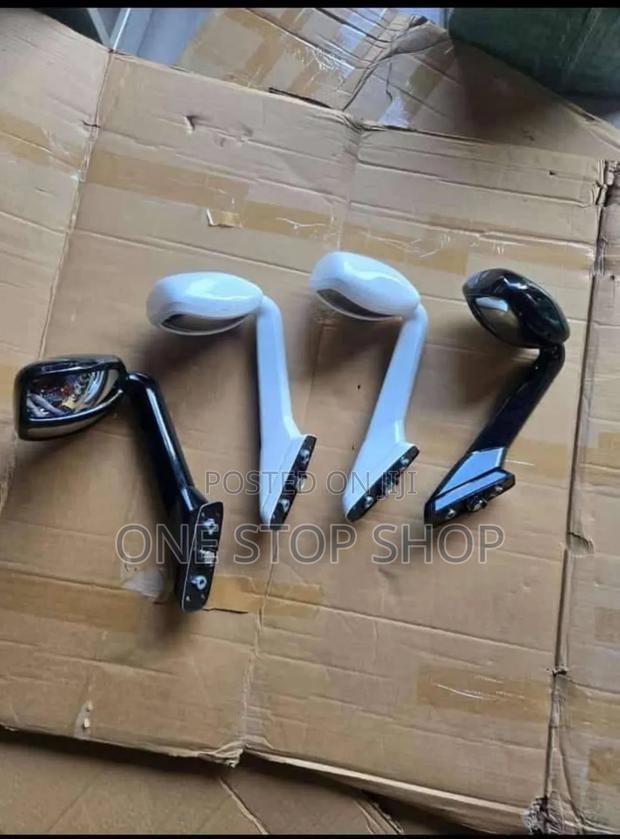 Prado 150/120 Wing Bonnet Side Rear View Mirror in Colors - main view