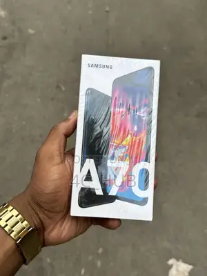 New Samsung Galaxy A70 128 GB Black