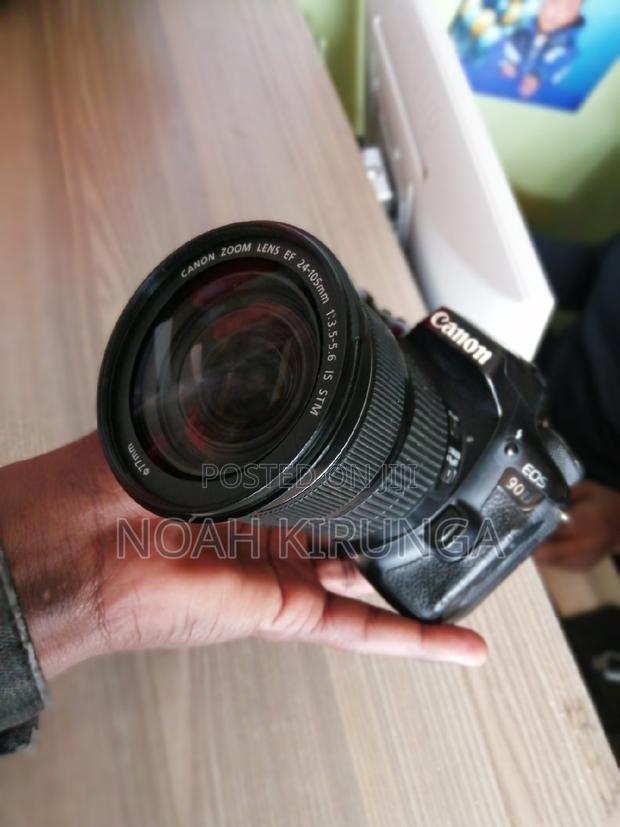 Canon Eos 90d - main view