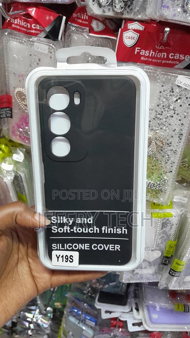 Brazii Liquid Silicon Case for Vivo Y29 5g With Cloth Lining