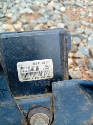Avensis Abs Pump 60