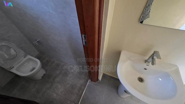 3bdrm Bungalow in Katani for sale - thumbnail 8