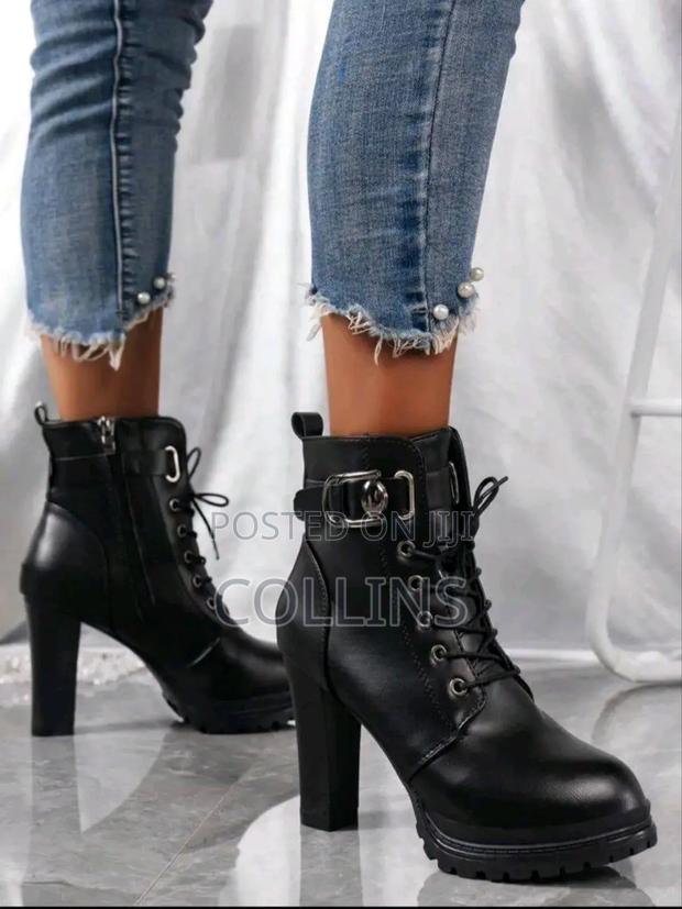 Ladies Outfit - main view