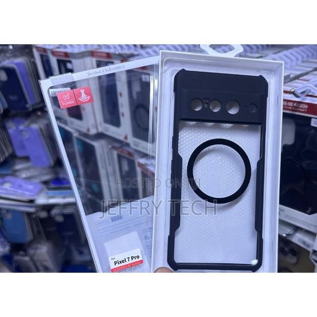 Xundo Anti-Yellowing Case for Google Pixel 7 Pro With Integrated Camer - main view