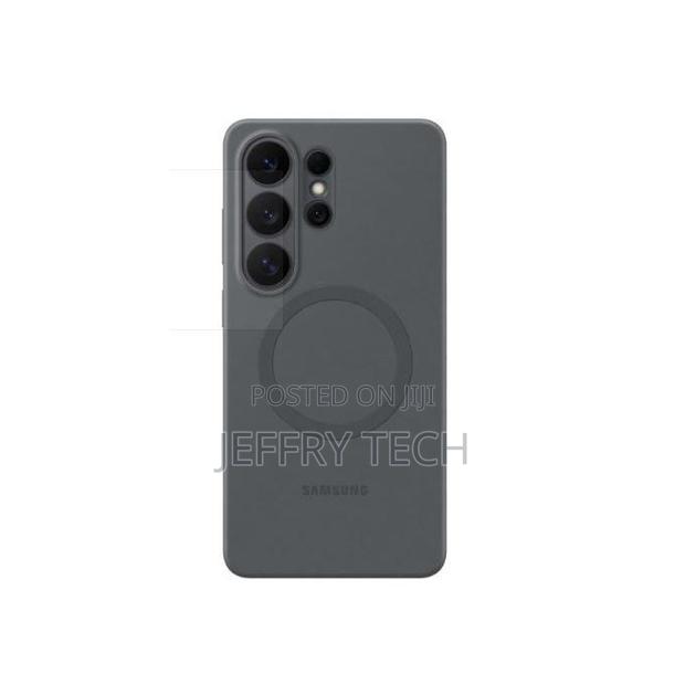 Samsung Galaxy S26 Ultra Silicone Magnet Case - thumbnail 3