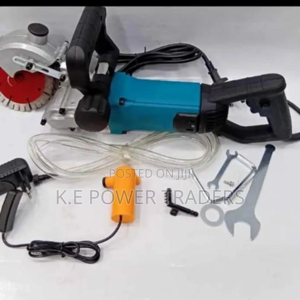 Makita Wall Chaser / Concrete Cutter - thumbnail 3