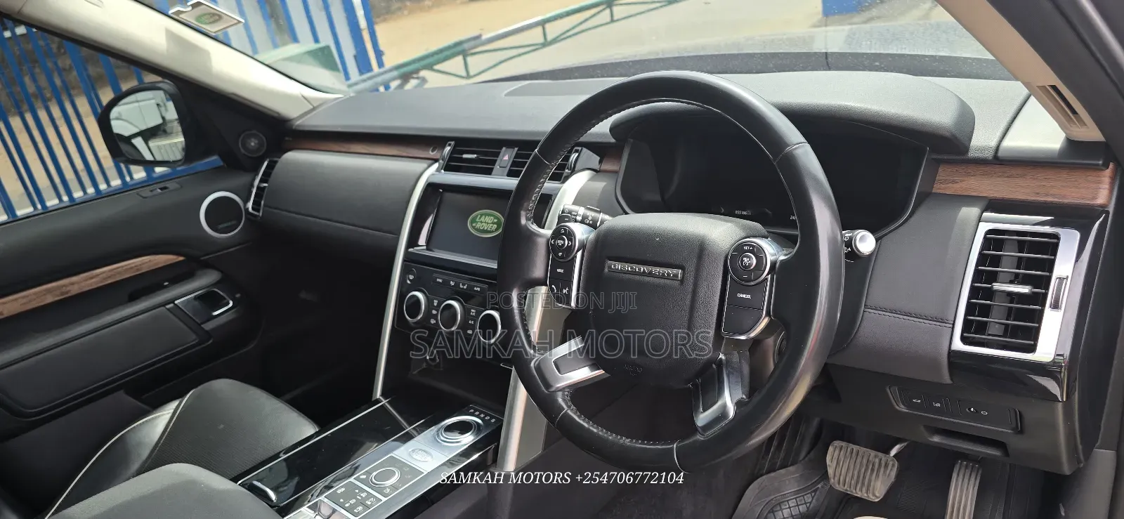 Land Rover Discovery 2017 Gray