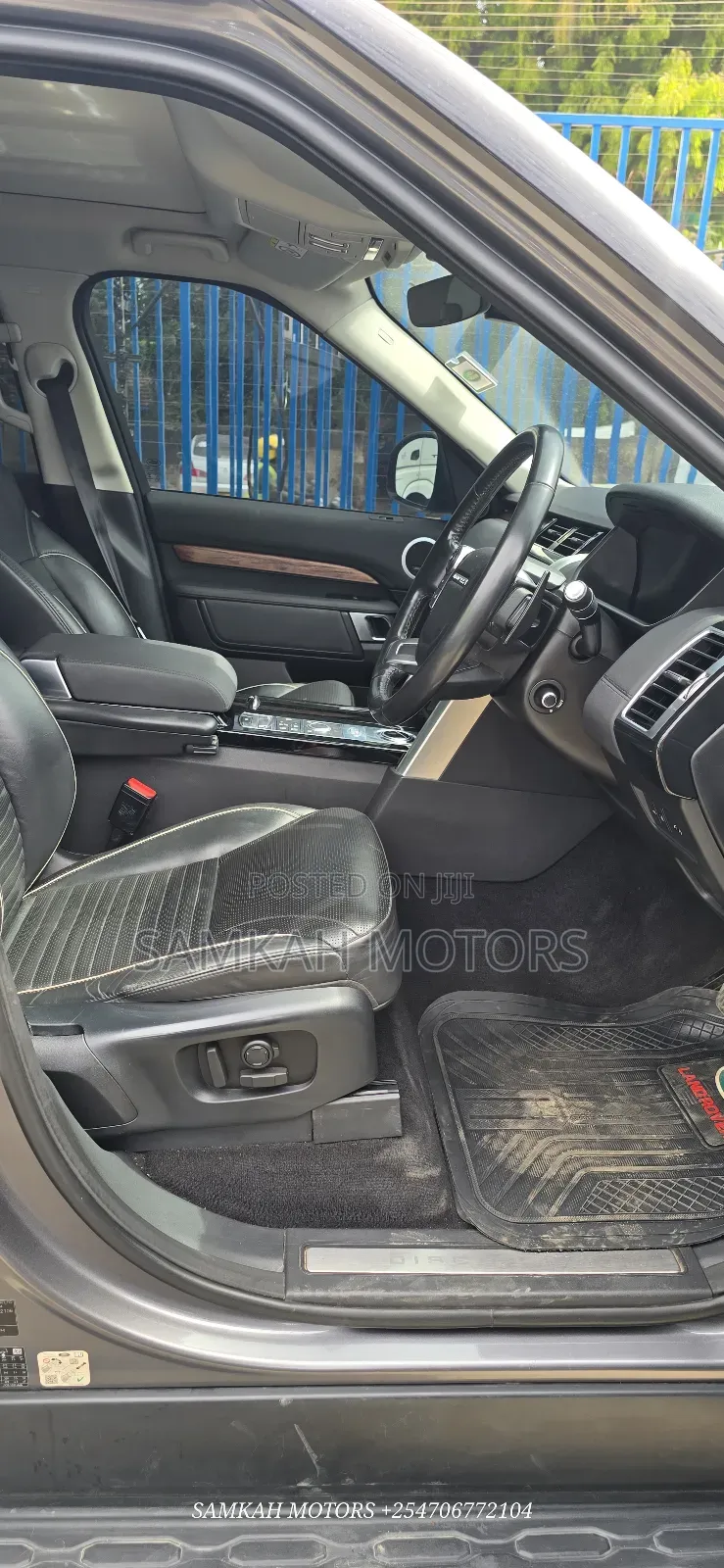 Land Rover Discovery 2017 Gray