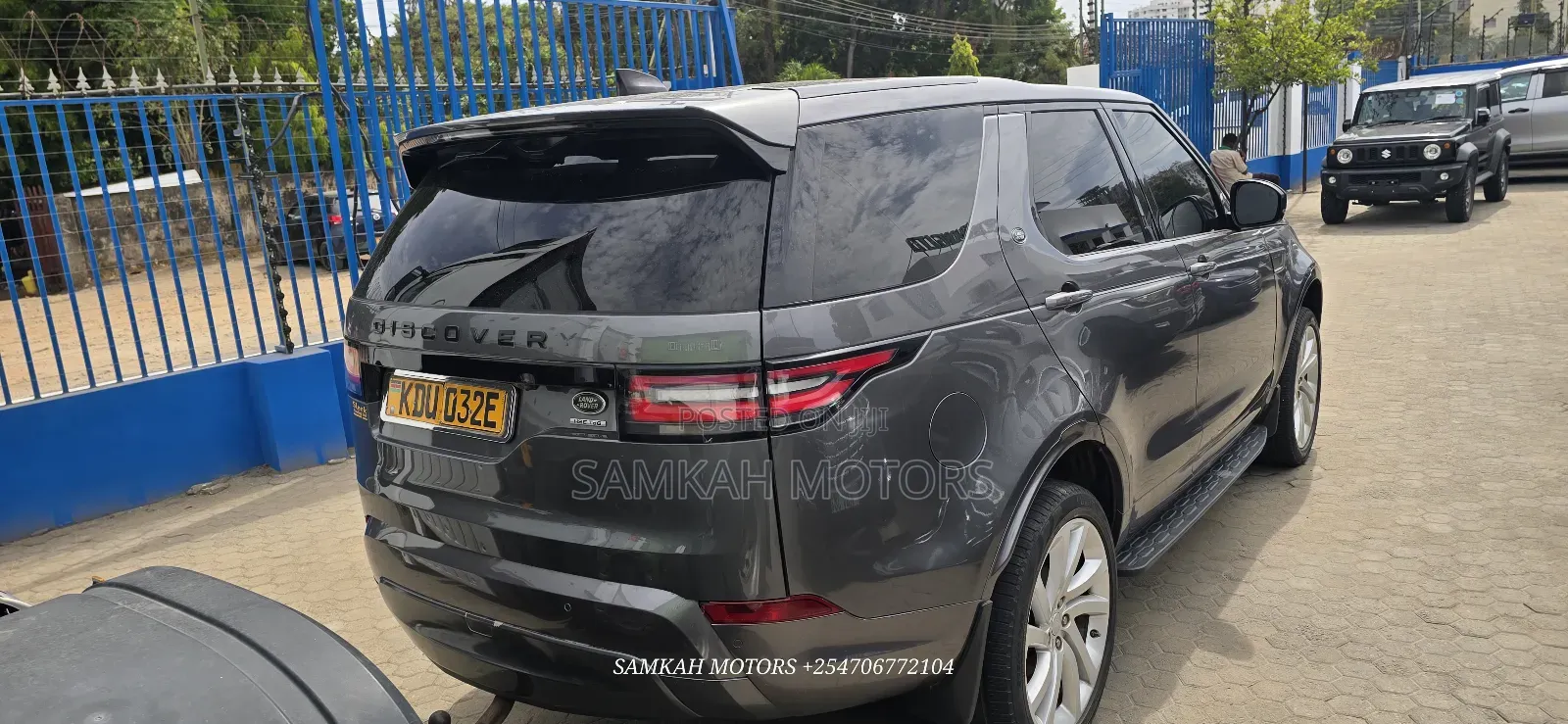 Land Rover Discovery 2017 Gray