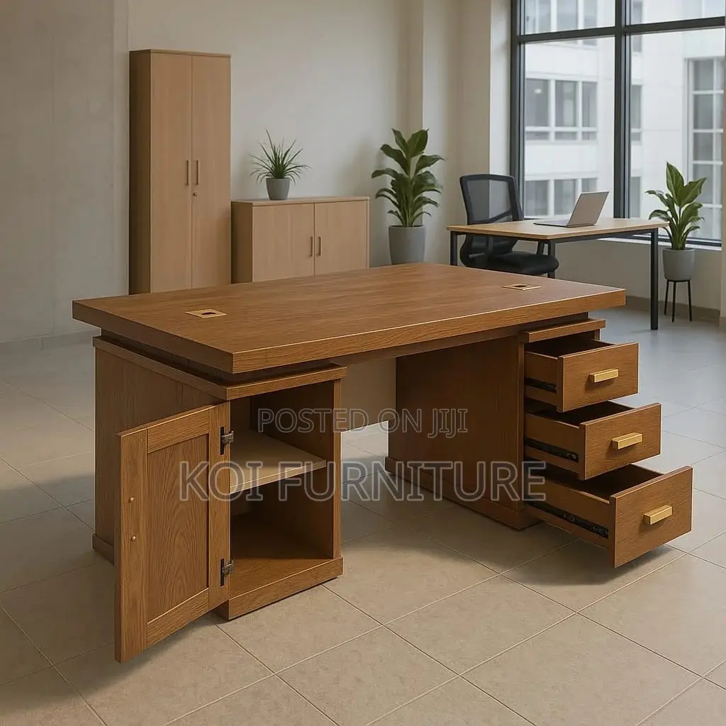 Office Desk; 1400mm Golden Executive Desks