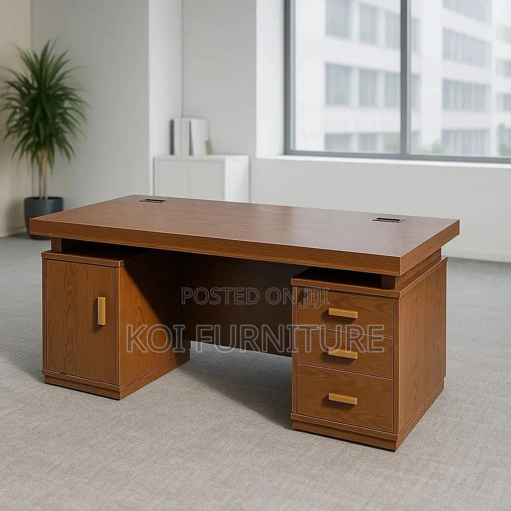 Office Desk; 1400mm Golden Executive Desks