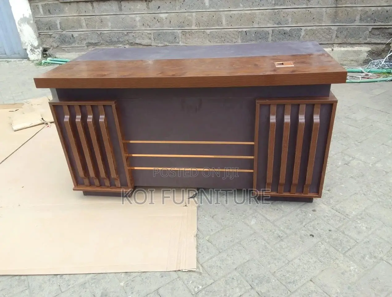 Office Desk; 1400mm Golden Executive Desks