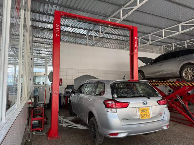 Best Design 4tns Two Post Carlift Machine With All Accessories - thumbnail 2