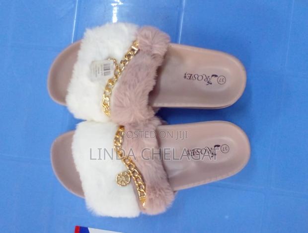 Ladies Shoes - thumbnail 3