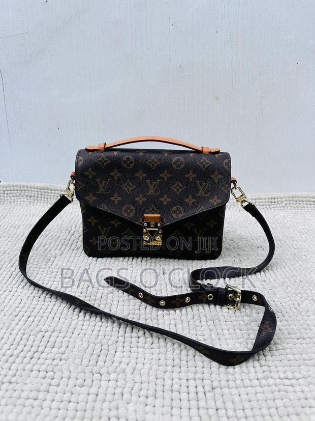 Authentic Louis Vuitton Monogram Pochette Metis Handbag