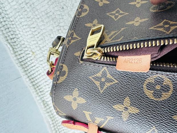 Authentic Louis Vuitton Monogram Pochette Metis Handbag - thumbnail 3