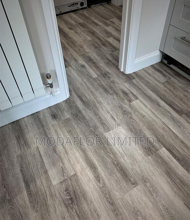 Dry Back LVT Elegant Wood Style Vinyl Flooring