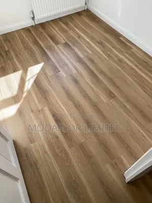 Dry Back LVT Luxury Vinyl Tiles Strong Interior Flooring Solution