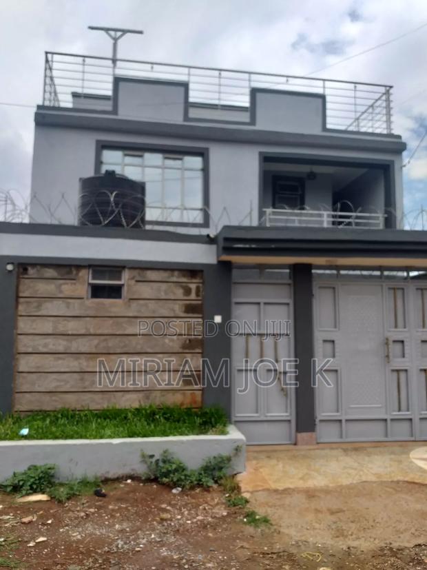 5bdrm Maisonette in River Side, Kenyatta Road / Theta for rent