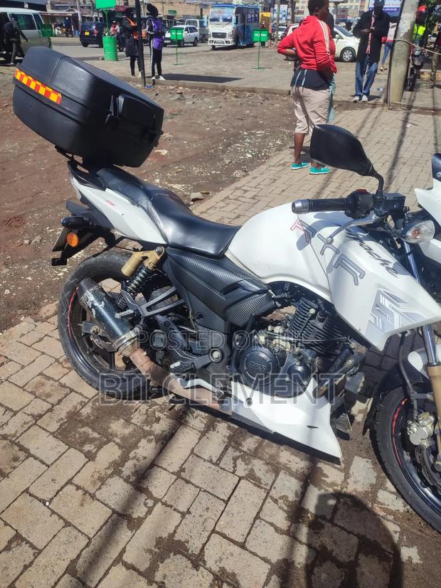 TVS Apache 180 RTR 2022 White - thumbnail 5