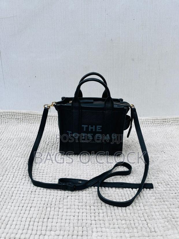 Authentic Marc Jacobs Leather Bag - thumbnail 3