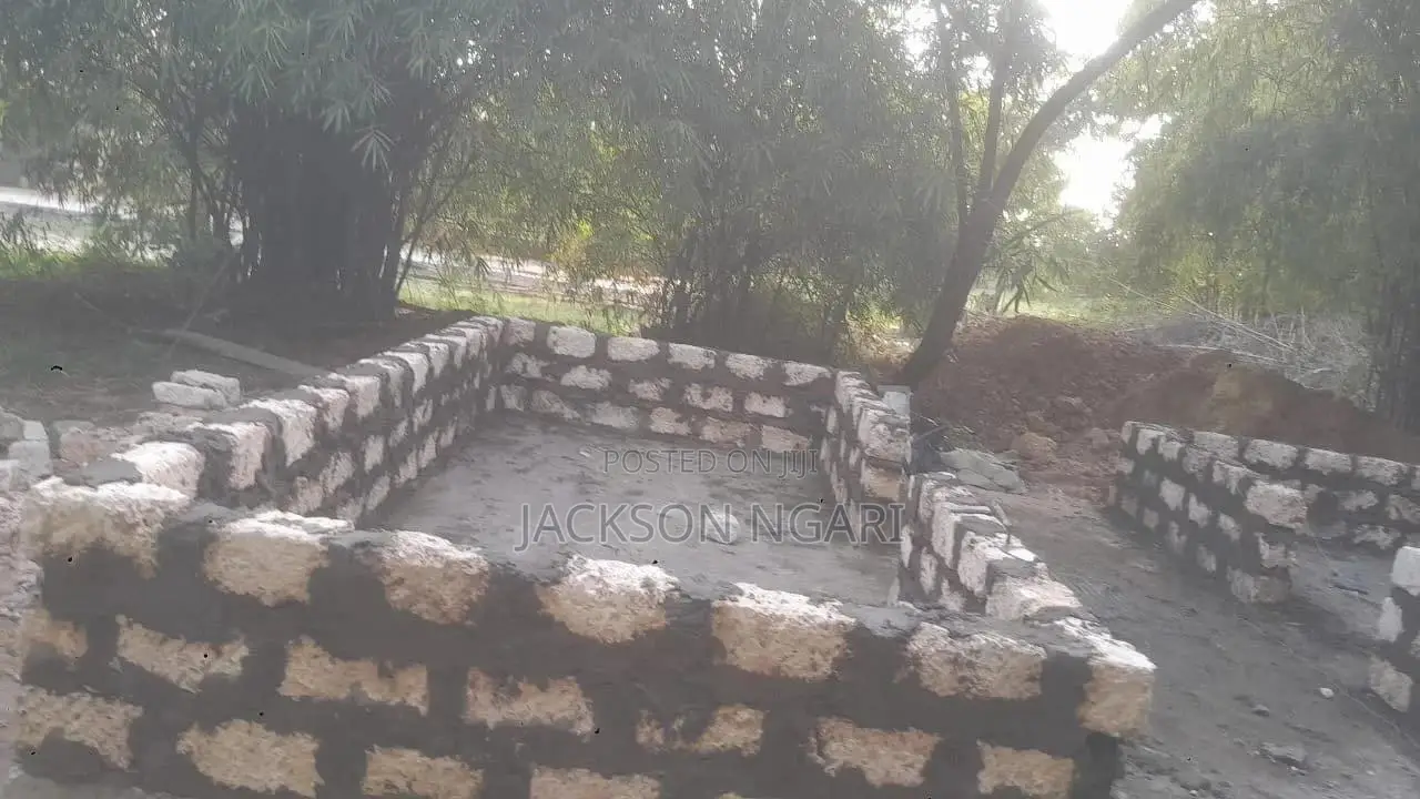 Mason Works: Building and Plastering.