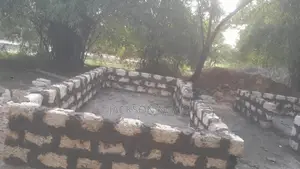 Mason Works: Building and Plastering.