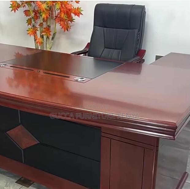 Executive 1800mm Director's L-shaped Table - thumbnail 5