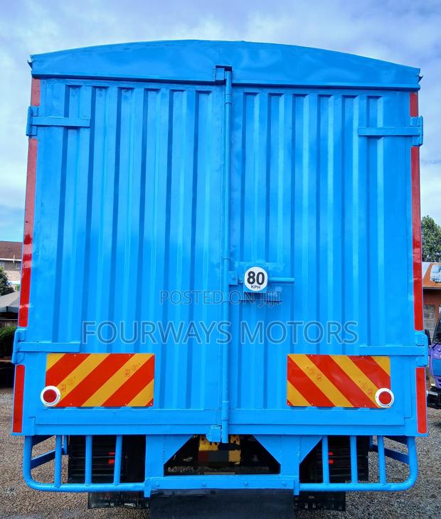 Isuzu NQR Xtra - thumbnail 4