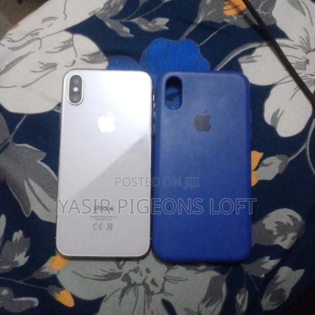 Apple iPhone X 64 GB White