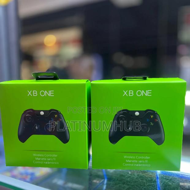 Xbox One Wireless Controller - main view