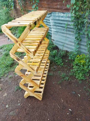 Pallet Shoes Rack- Unique Zigzag Designed