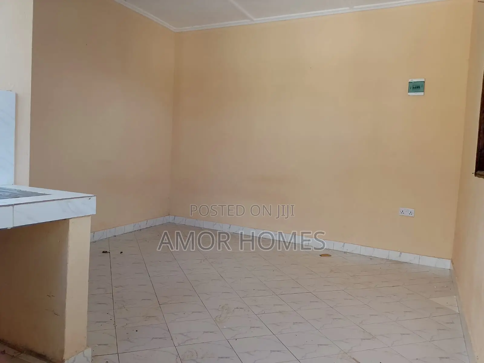 1bdrm Bedsitter in Kiembeni for rent