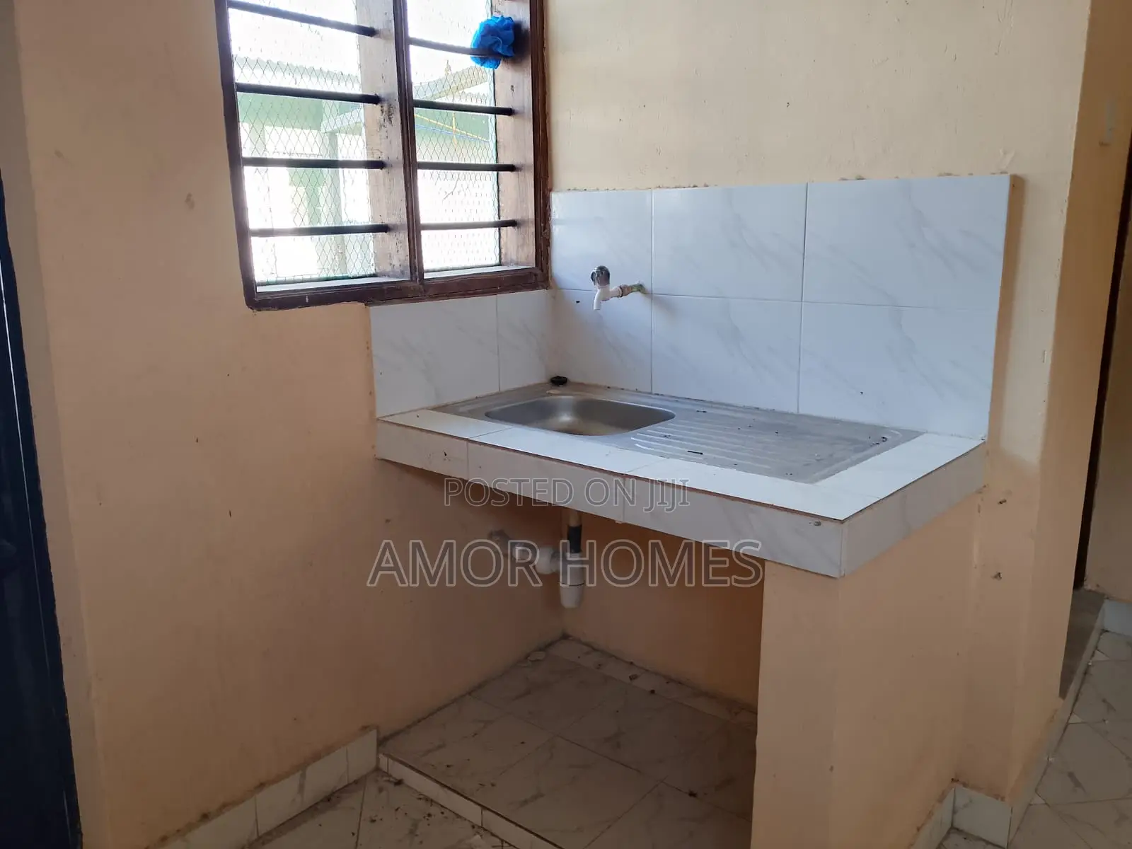 1bdrm Bedsitter in Kiembeni for rent