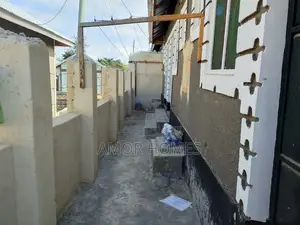 1bdrm Bedsitter in Kiembeni for rent